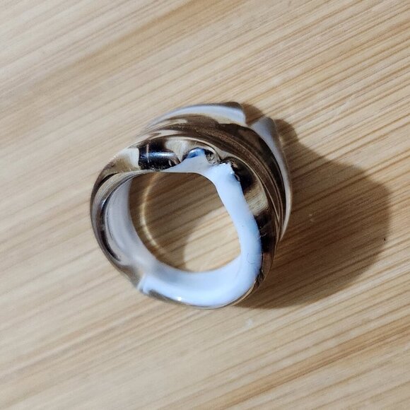 Murano Glass Ring Brown White Beige Swirl Design Size 8 - Picture 2 of 5